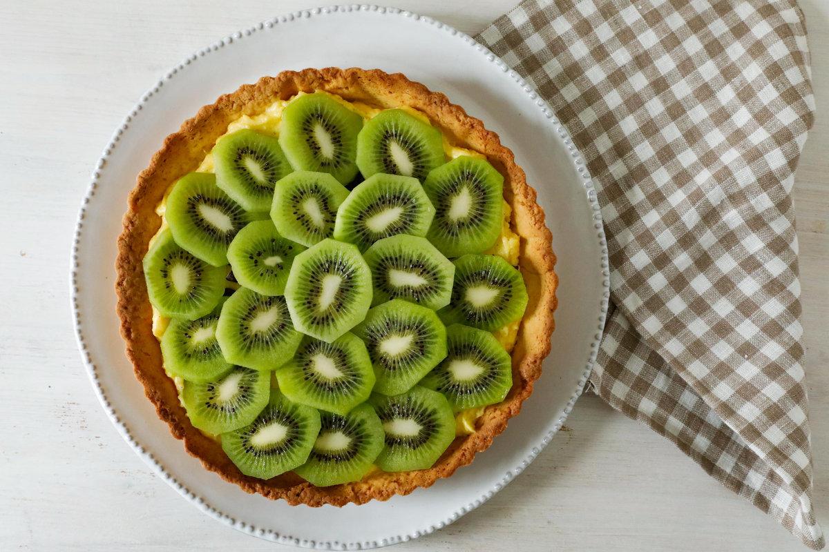 Crostata di kiwi con gocce di cioccolato