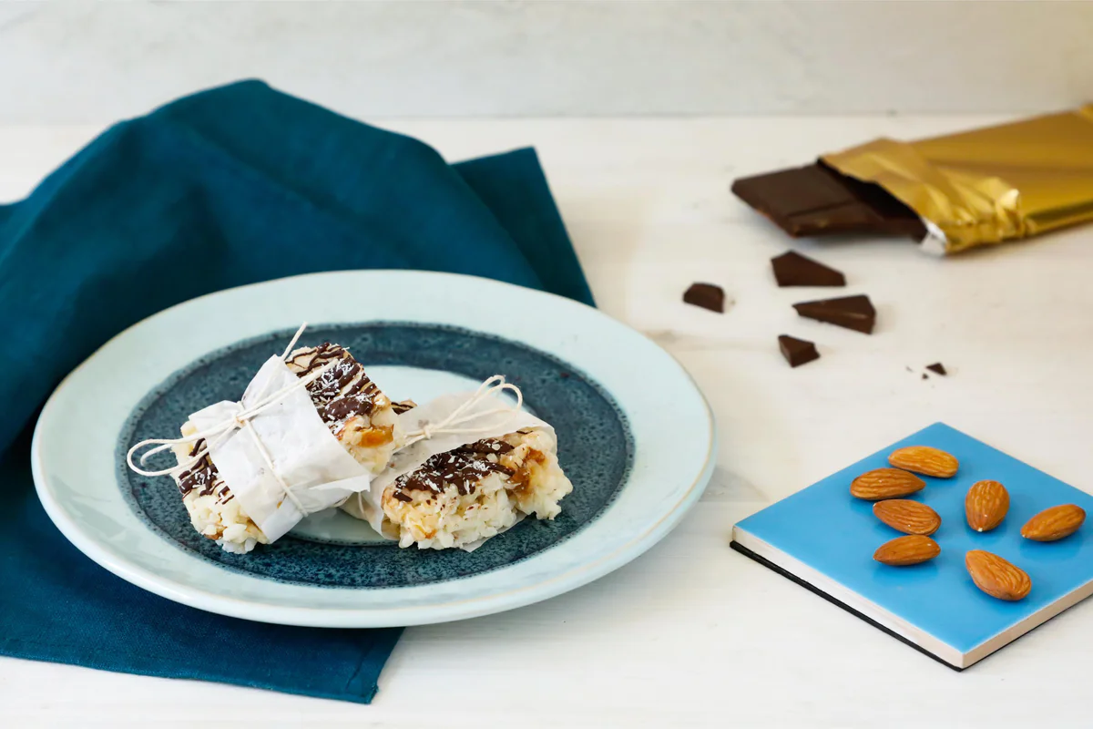 rice-cake-con-frutta-secca-cioccolato