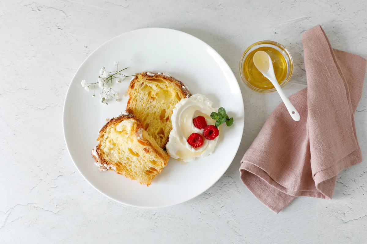 colomba-con-crema-al-miele