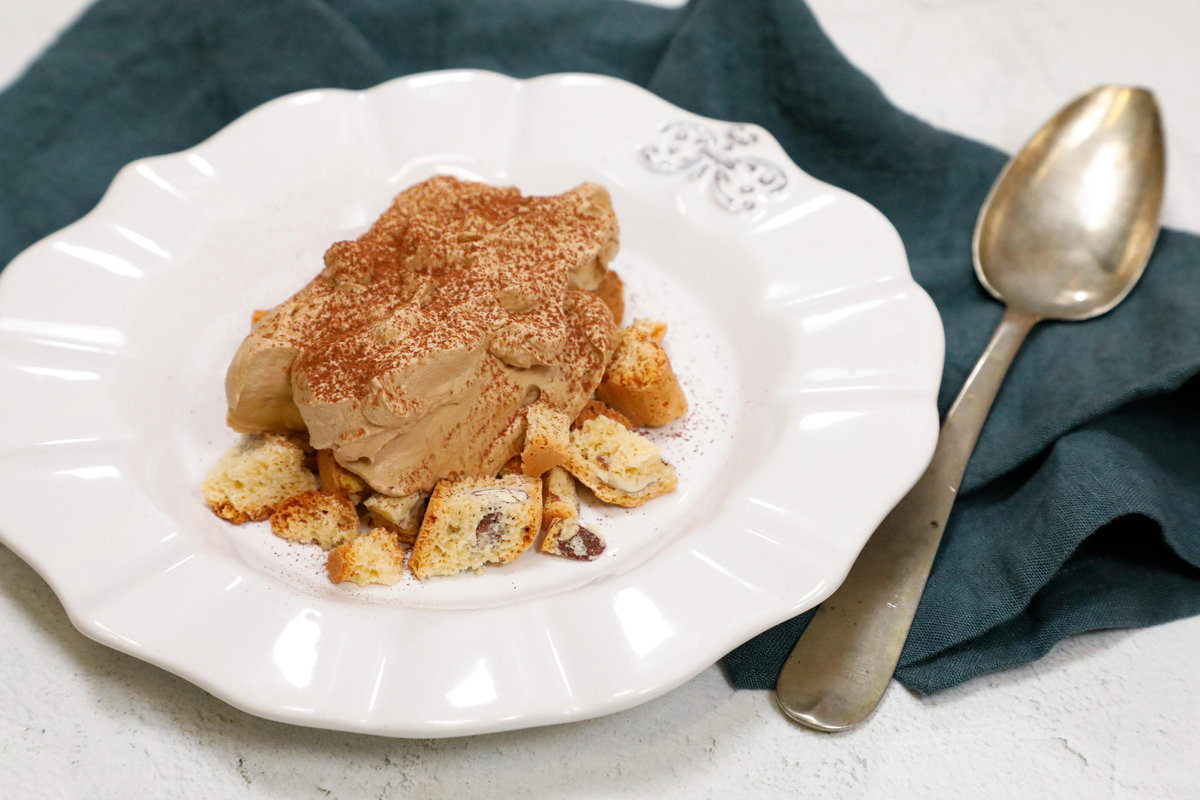 Mousse al Caffè con Cantucci Toscani