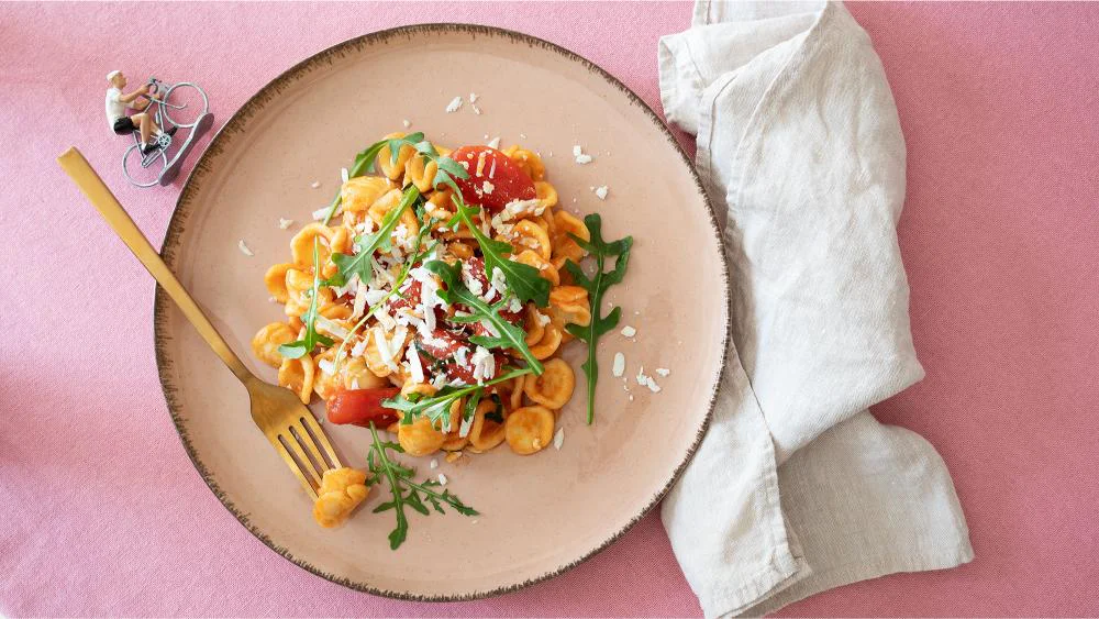 orecchiette-con-cacioricotta-pomodori-rucola
