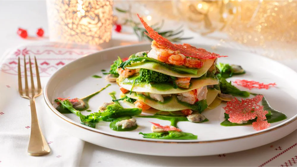 sfoglia-pasta-fresca-con-gamberi-vongole-crema-cime-rapa