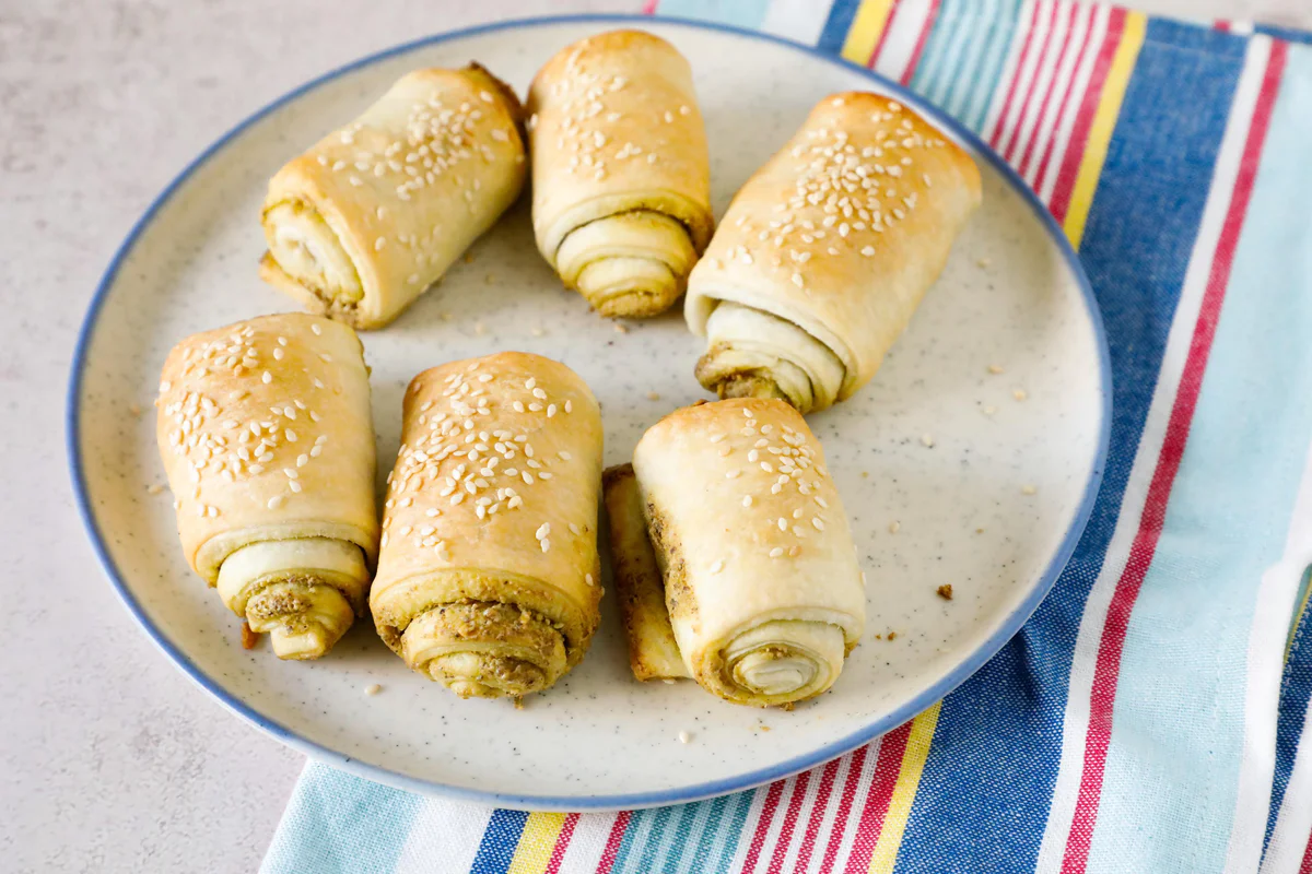 sfogliatine-al-pesto-di-pistacchio
