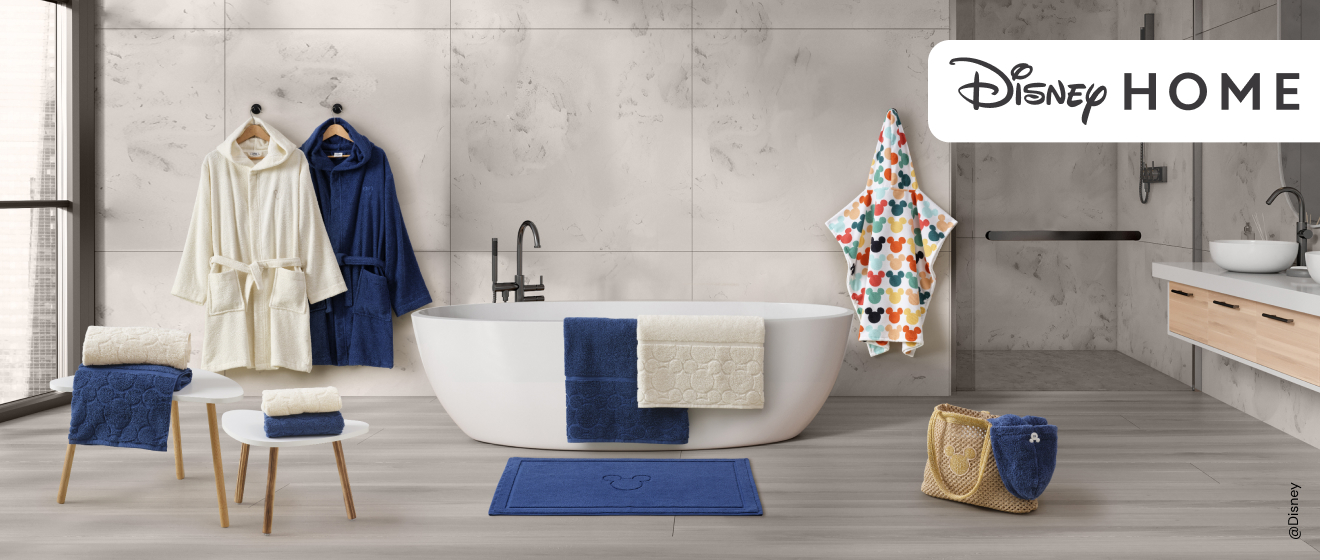 Set bagno della Collezione Disney Home con accappatoi, asciugamani, tappeto e accessori