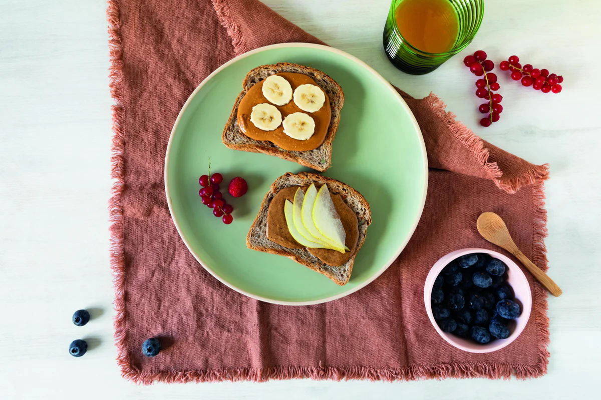 colazione-sana-creme-spalmabili-pane-semi-noci