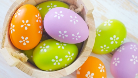 Decorare con le uova la casa e la tavola di Pasqua