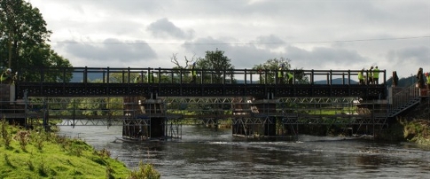 un-ponte-di-bottiglie-riciclate-in-scozia-ce-image