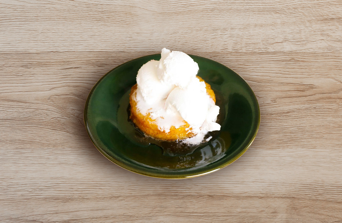 Ananas caramellato con gelato al limone