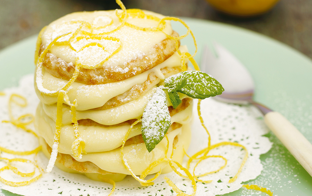 torre-di-pancake-con-crema-al-limone-image