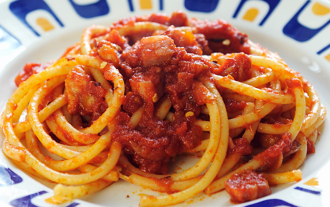 Bucatini all'Amatriciana | Ricette | Conad Bucatini all'Amatriciana | Ricette | Conad