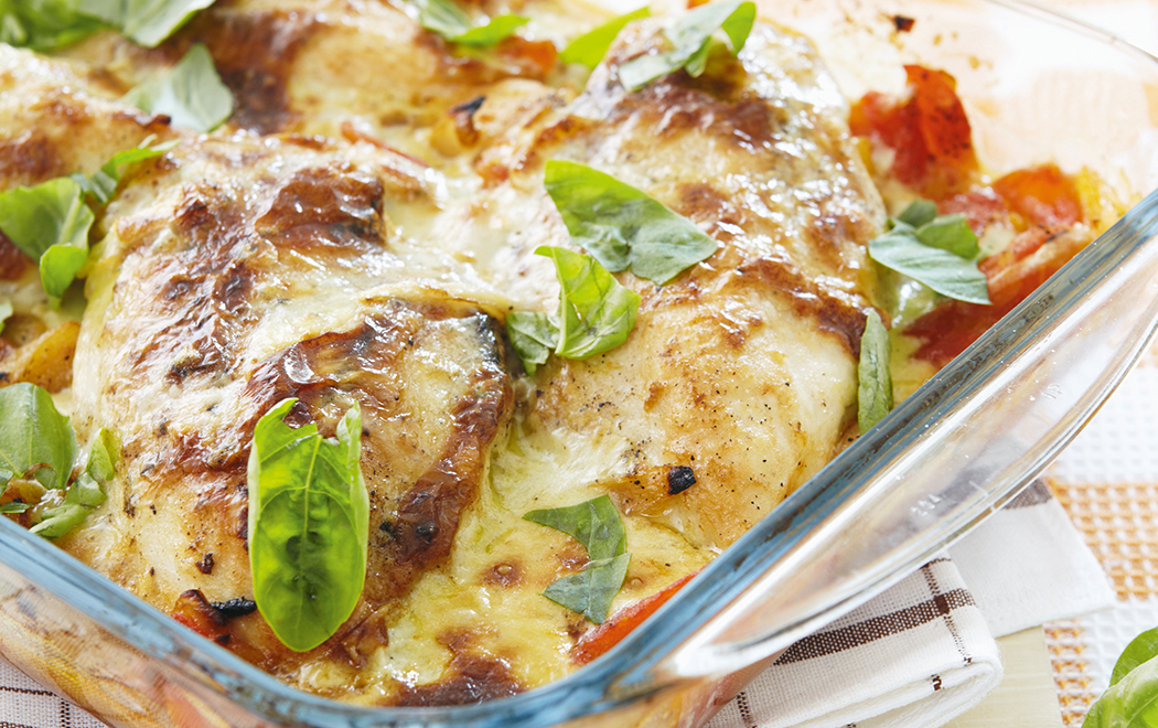 filetti-di-pollo-con-pomodori-mozzarella-e-basilico-thumbnail
