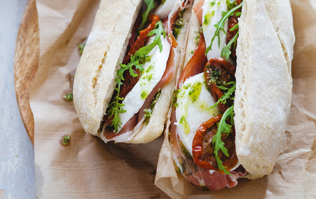 panino-con-parma-pesto-di-rucola-e-mandorle-thumbnail