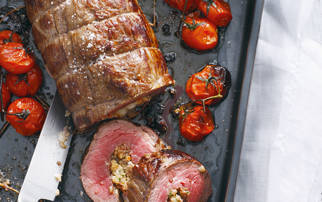 rotolo-di-manzo-ripieno-e-pomodori-al-forno-thumbnail