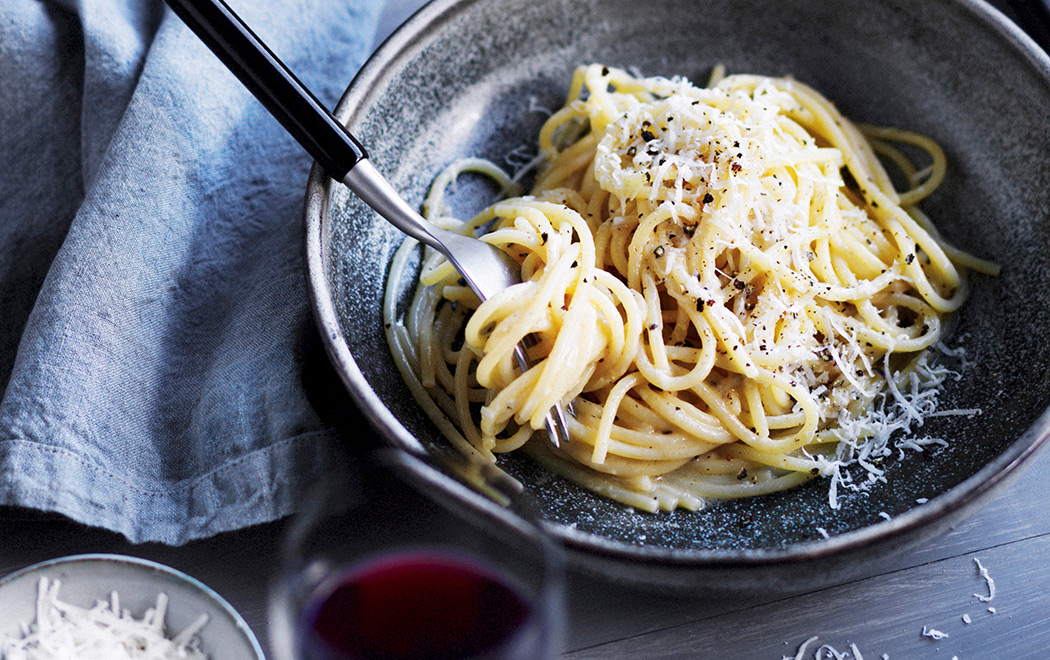 spaghetti-cacio-e-pepe-thumbnail
