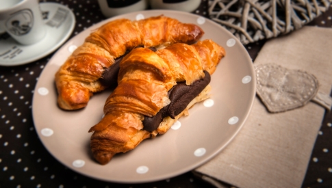 cornetti-pasta-sfoglia-crema-caffe-thumbnail
