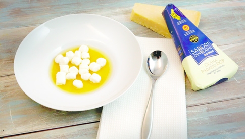 gnocchetti-di-grana-padano-dop-riserva-con-ristretto-di-brodo-di-vitello-image