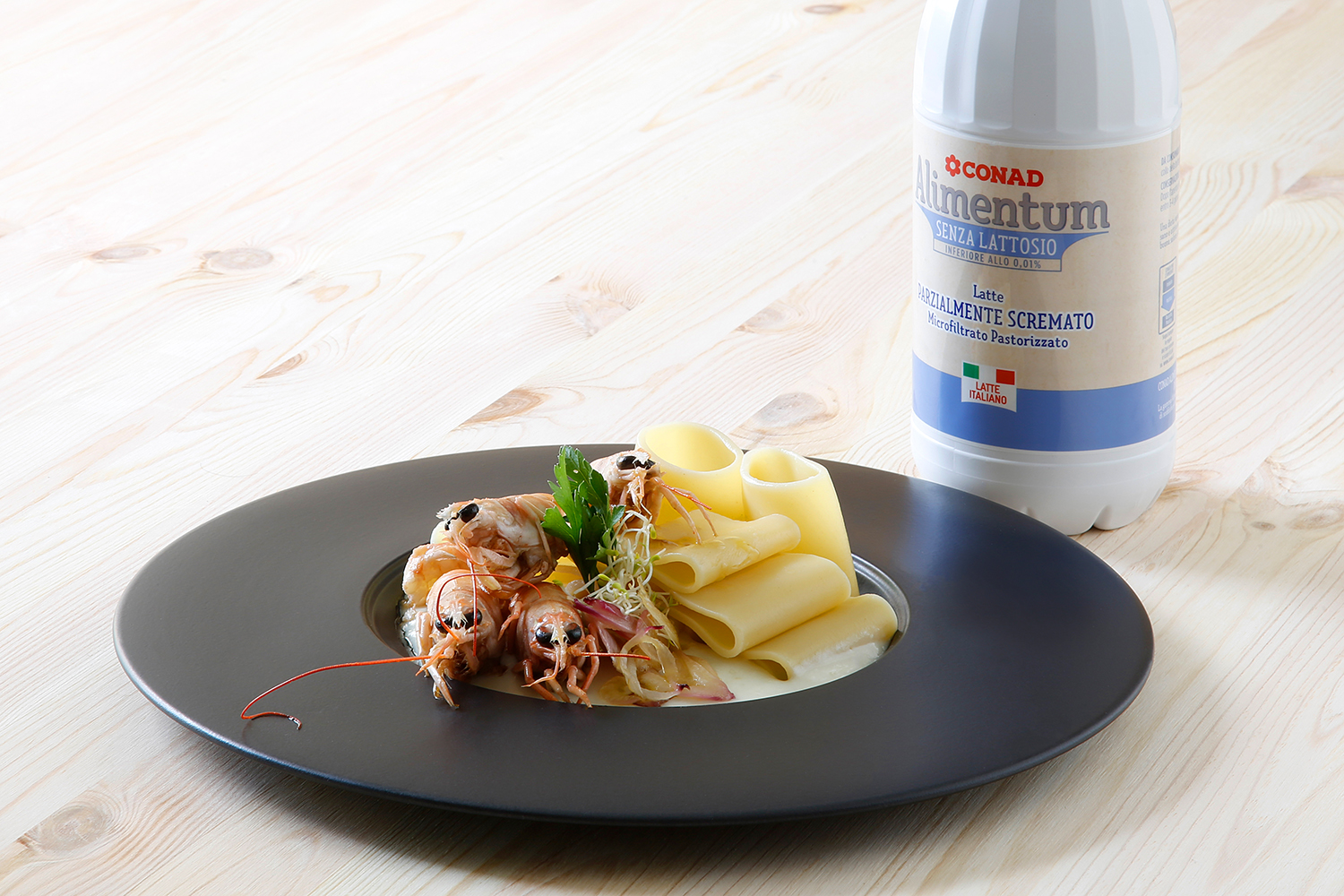 paccheri-con-scampi-cipolla-di-tropea-e-besciamella-senza-lattosio-thumbnail