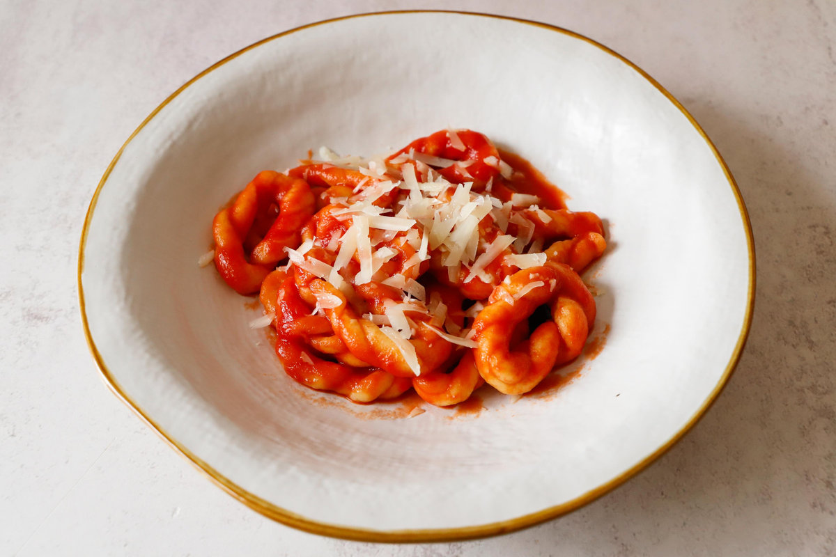 Ricetta delle lorighittas al pomodoro