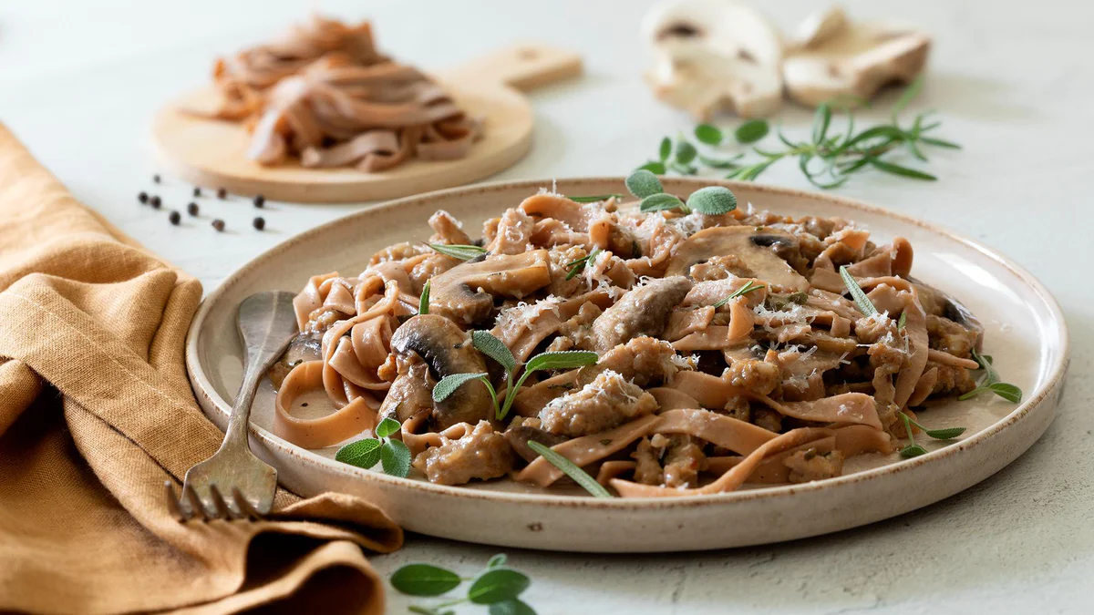 tagliatelle-di-farina-di-castagne-e-funghi