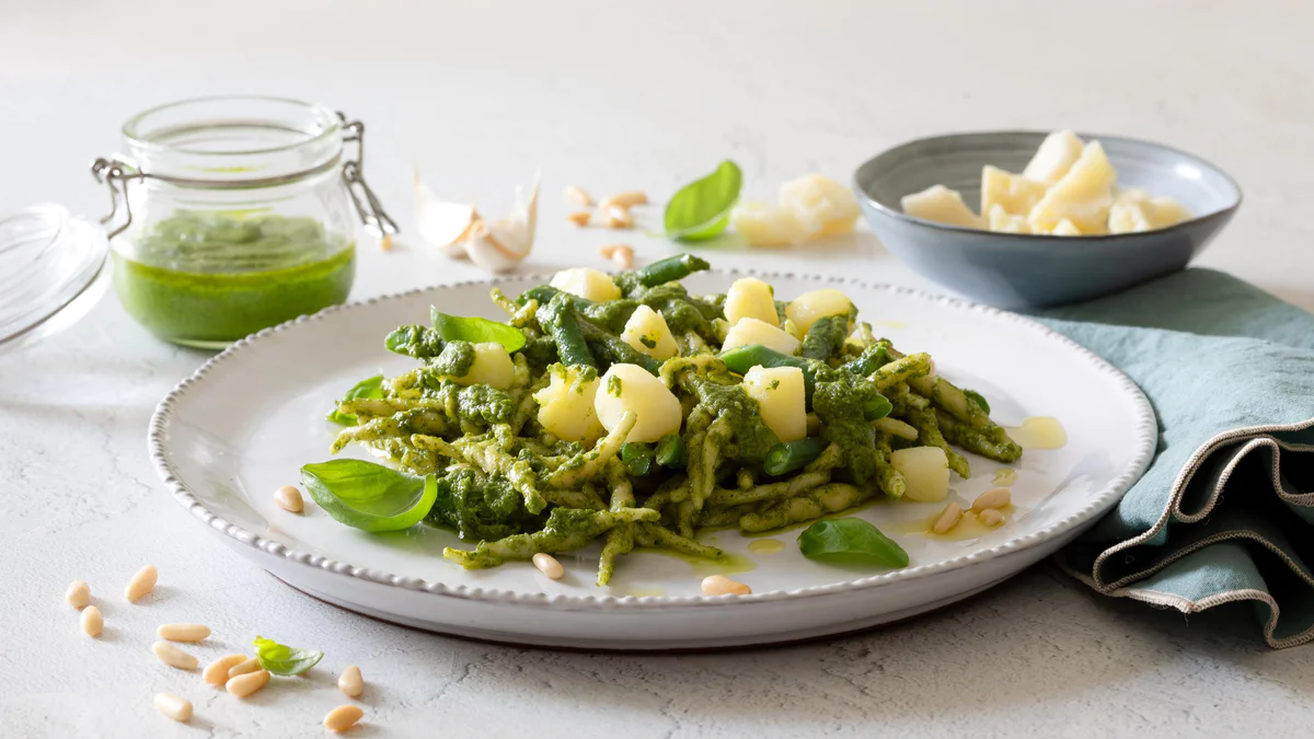 trofie-al-pesto-genovese-con-patate-e-fagiolini