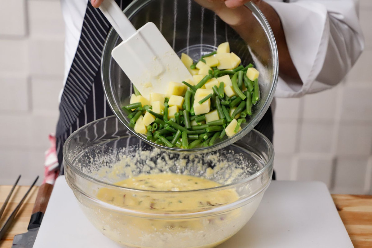 aggiungere fagiolini e patate