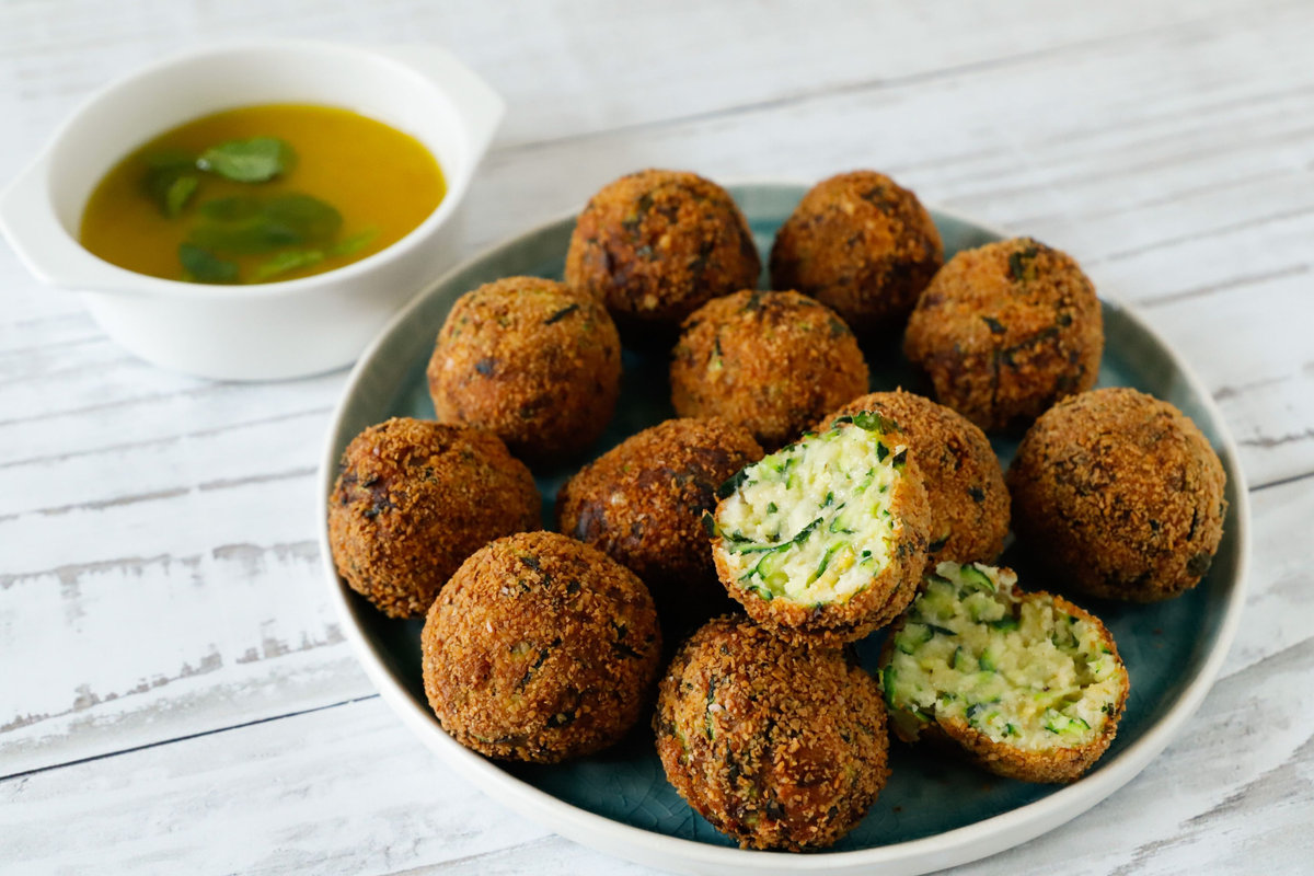 Polpette di zucchine con salsa alla scapece