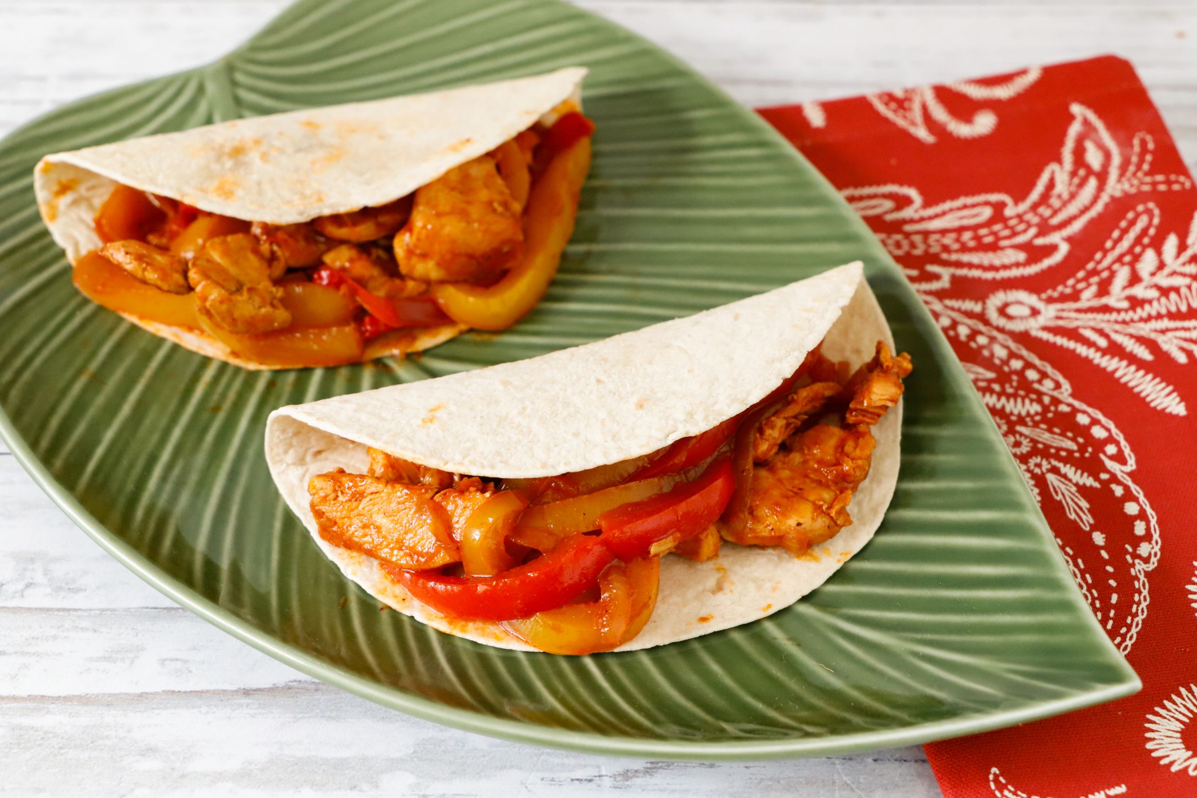 Tacos agli straccetti di pollo con peperoni con il Bimby