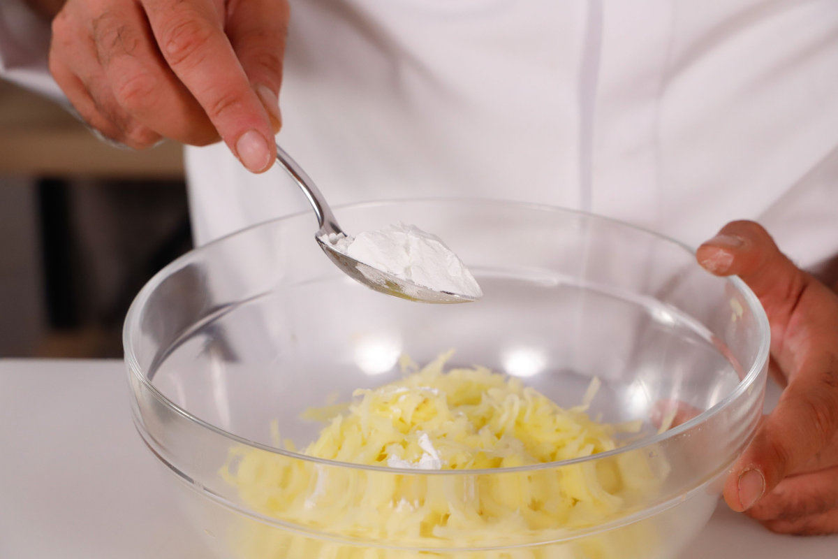 aggiungere la farina