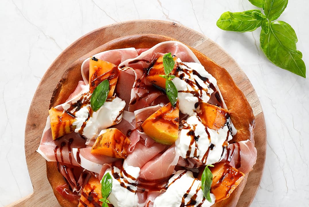 pizza-grigliata-melone-prosciutto-burrata-image