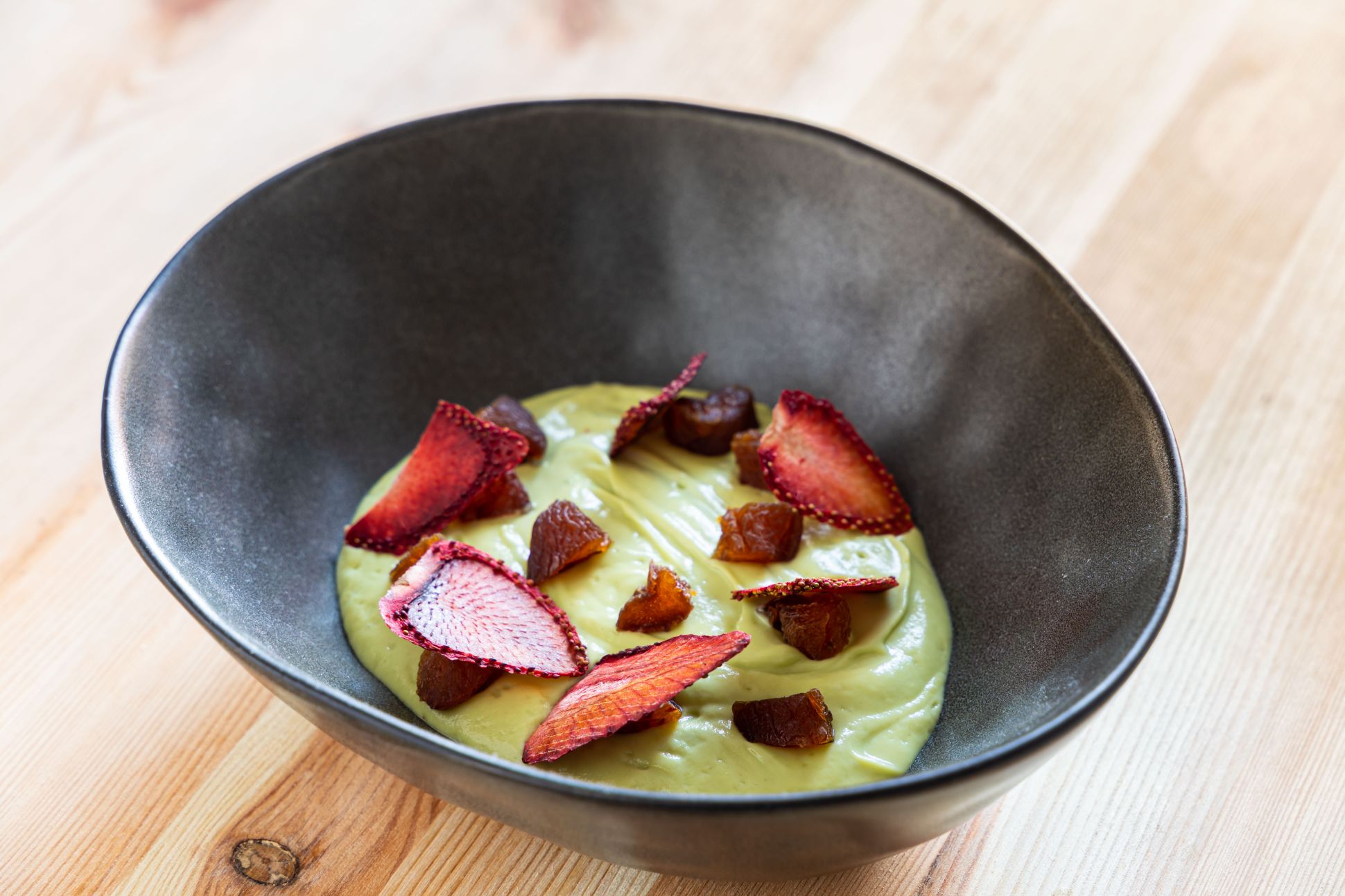 dolce-vegan-albicocche-avocado-fragole-image