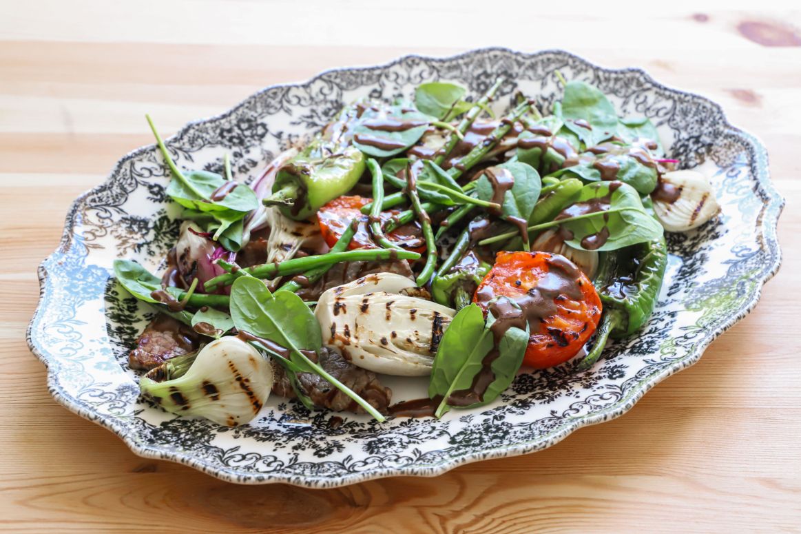 fettine-coscia-verdure-grigliate-salsa-nera-image