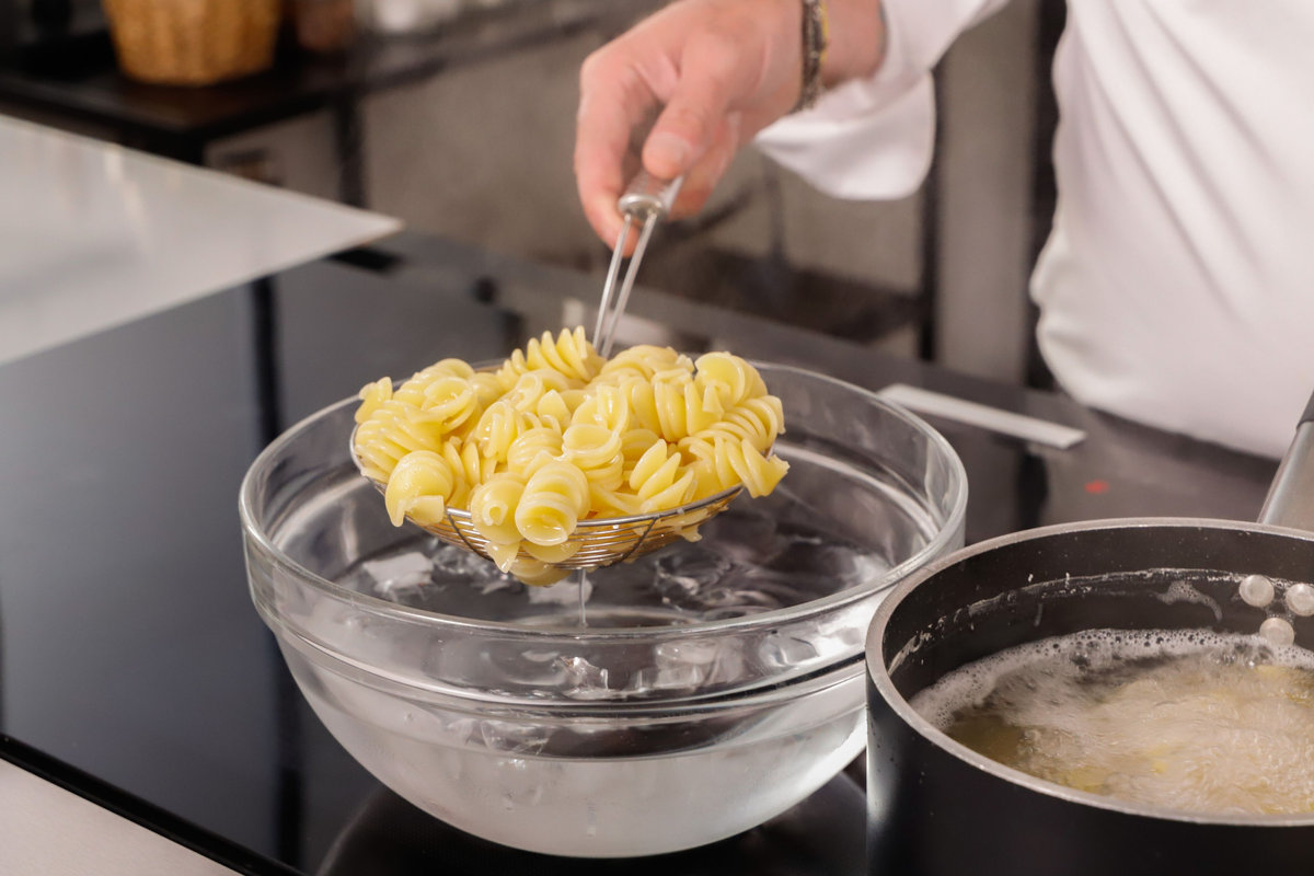 Raffreddare la pasta