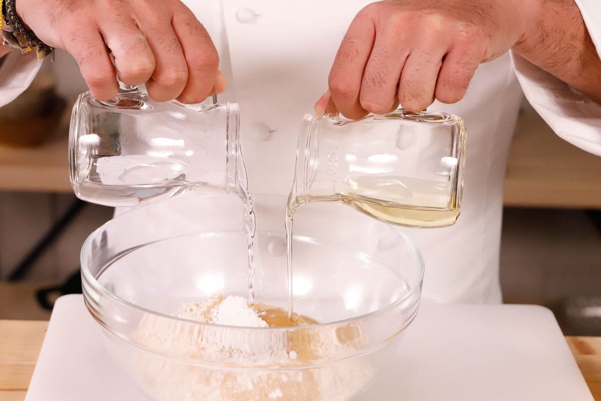 aggiungere acqua e olio