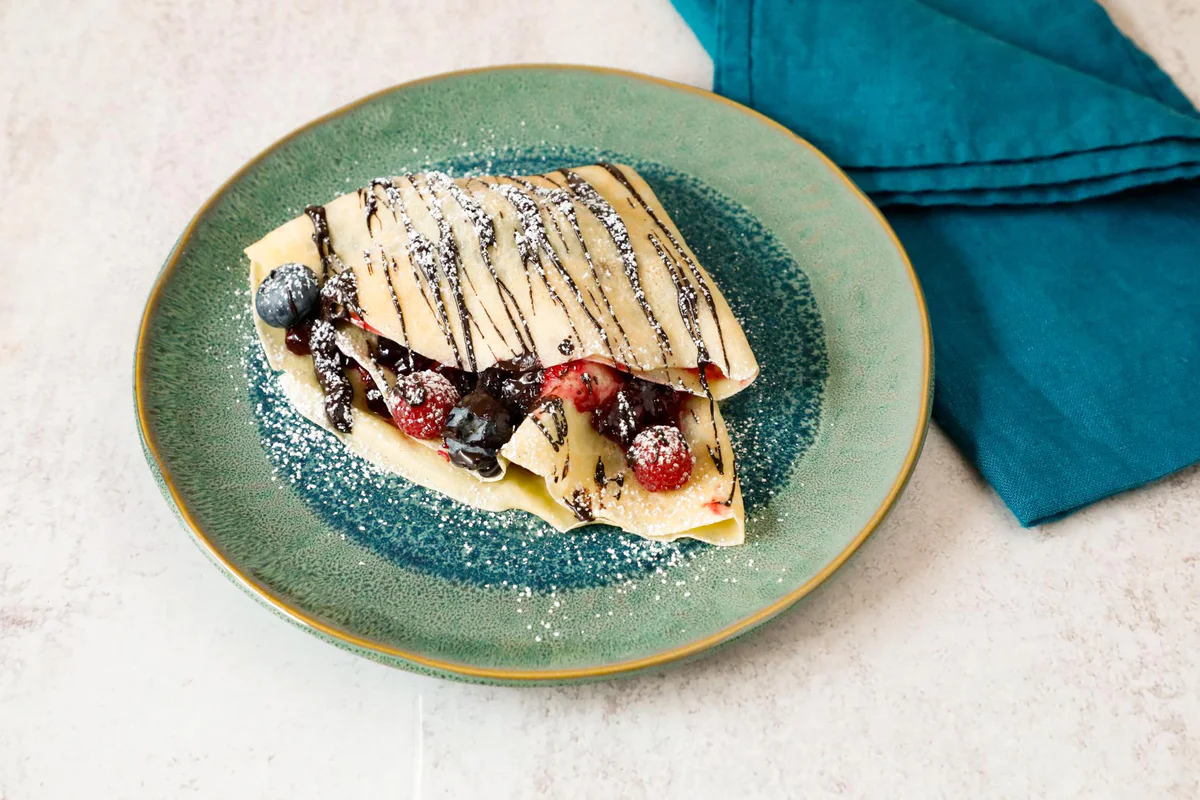 crepes-con-confettura-di-frutti-di-bosco