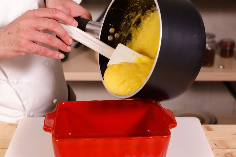 trasferire-in-una-pirofila