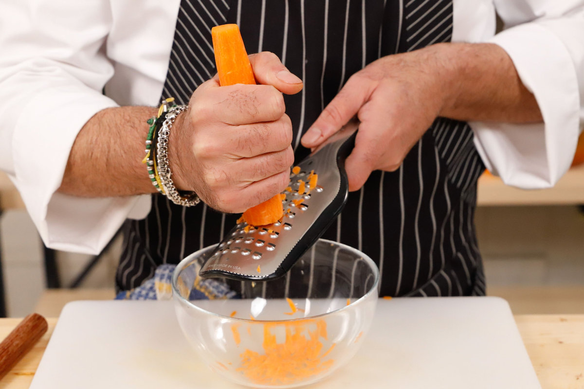 grattugiare le carote