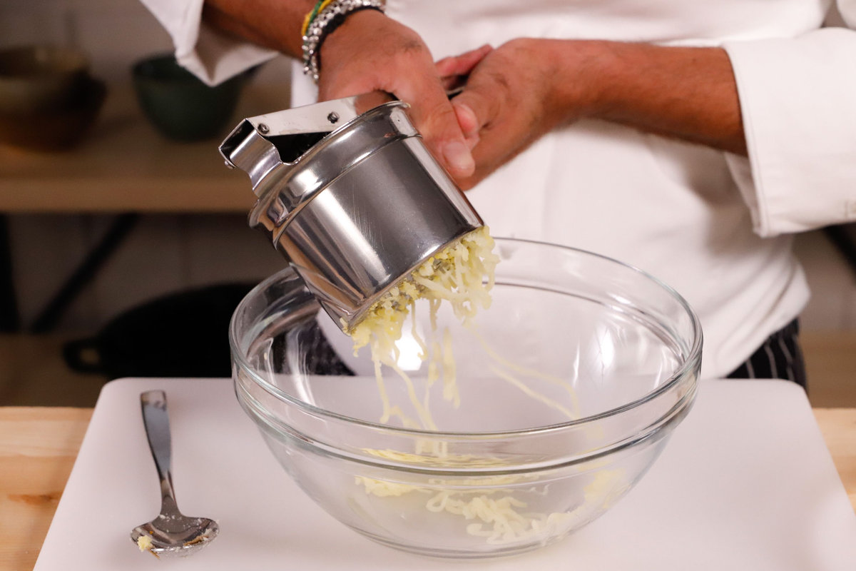 schiacciare le patate