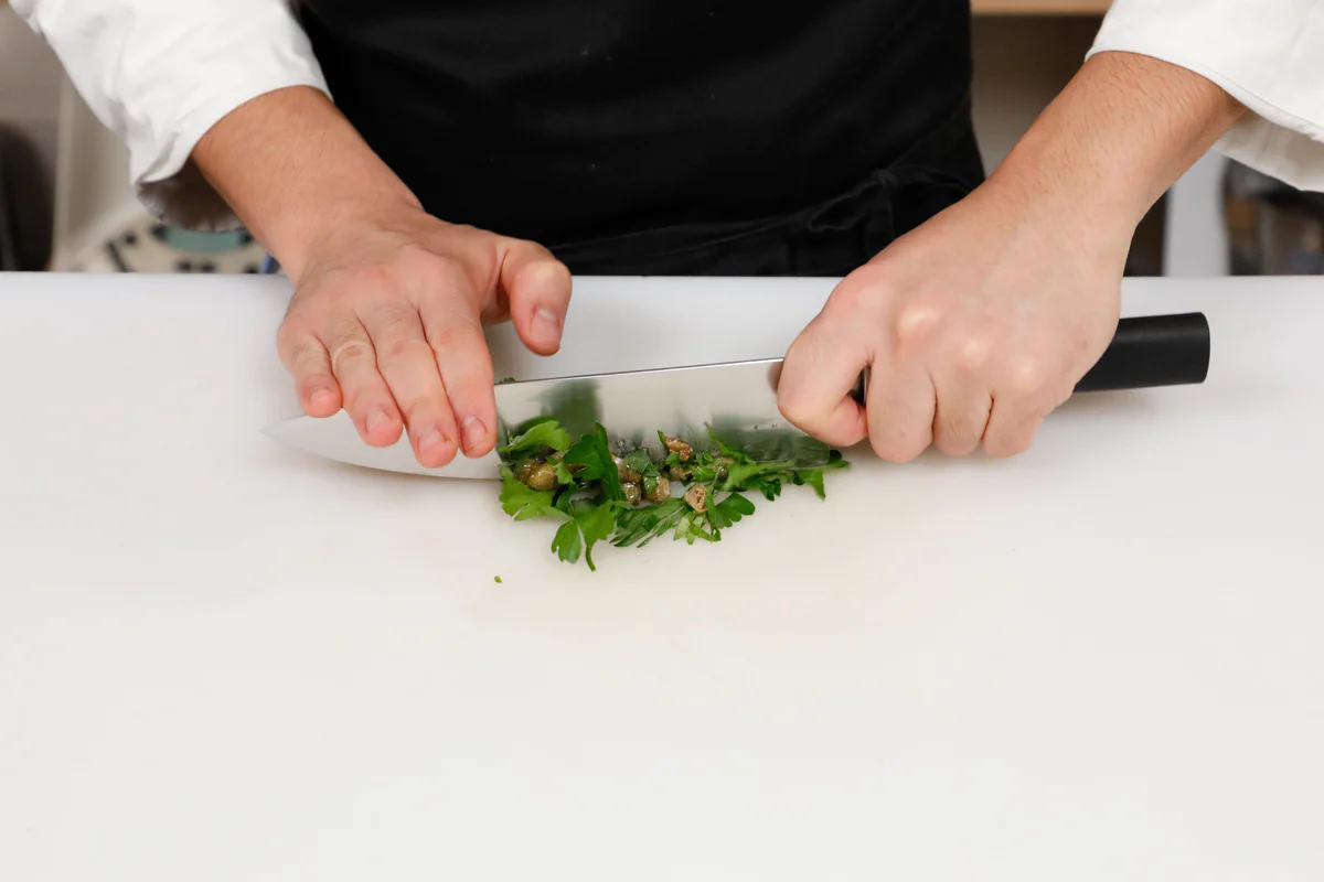 mischiare sale e zucchero