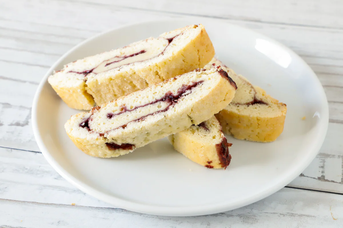 rotolo-con-marmellata-di-more