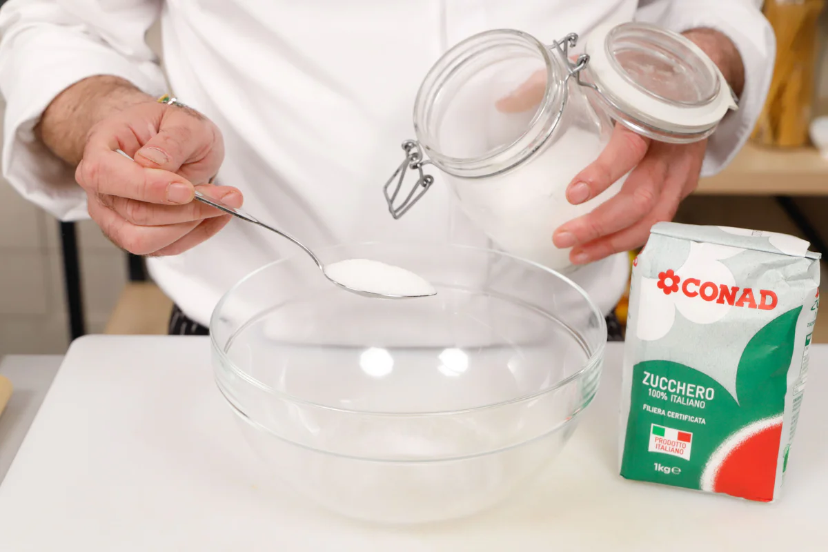 mischiare sale e zucchero