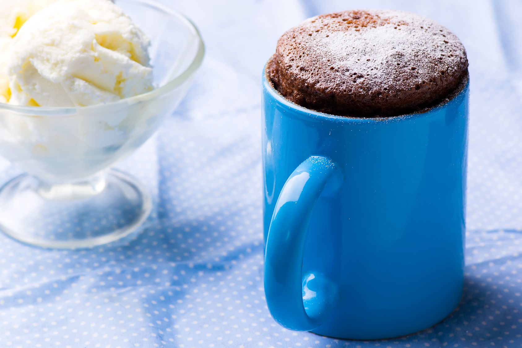 mug-cake--la-torta-al-cioccolato-in-tazza-image