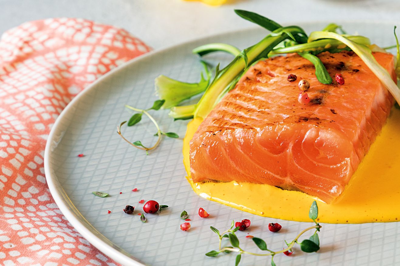 salmone-scottato-con-insalata-di-puntarelle-thumbnail