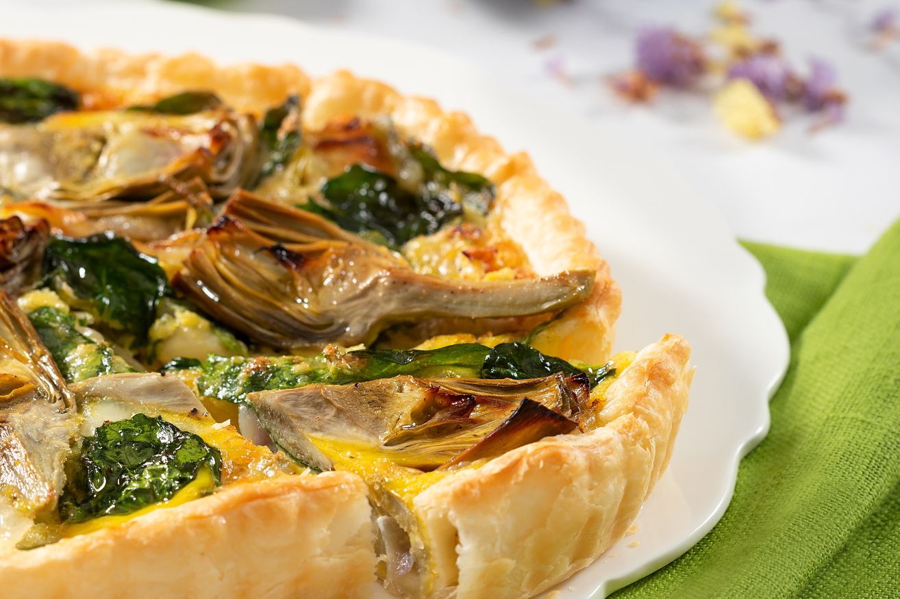 torta-salata-con-carciofi--scamorza-e-spinaci-novelli-thumbnail
