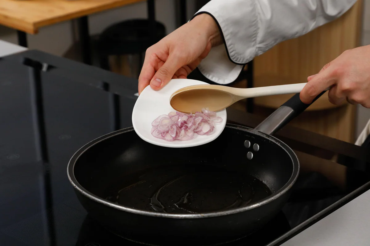 grattugiare lo zenzero