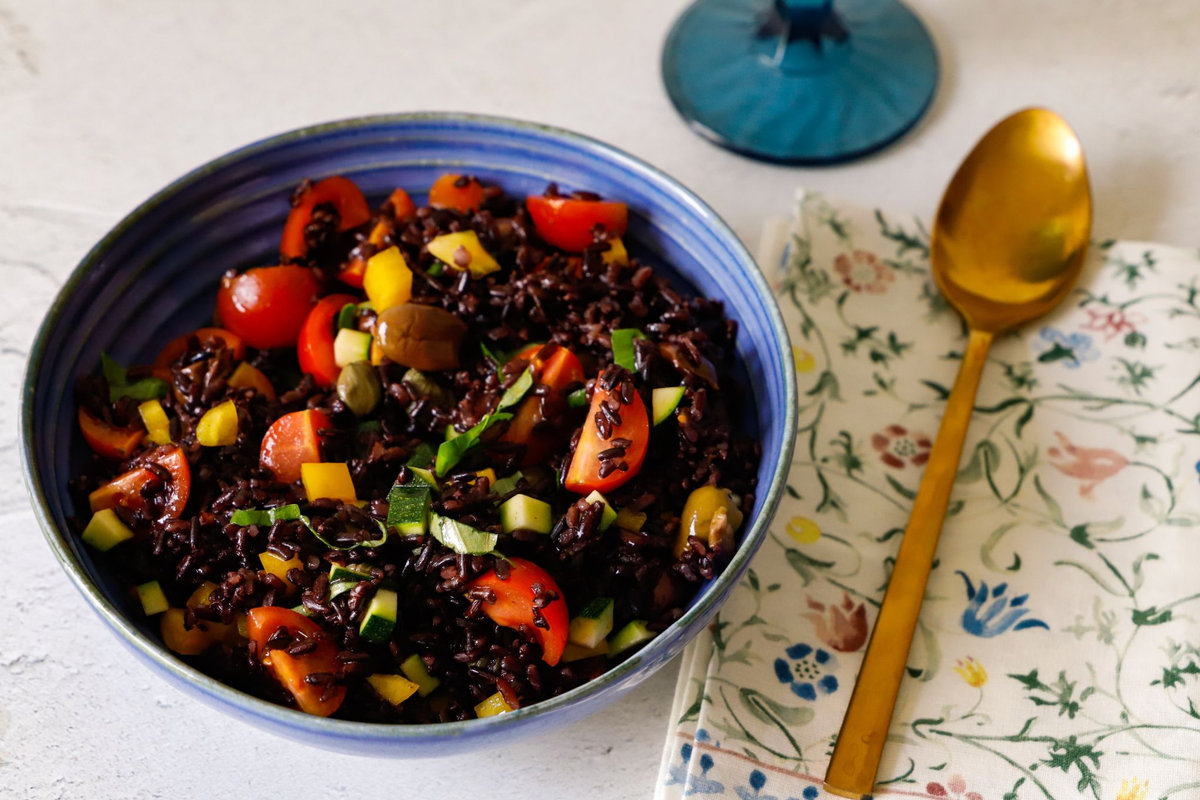 insalata-di-riso-venere-con-verdure