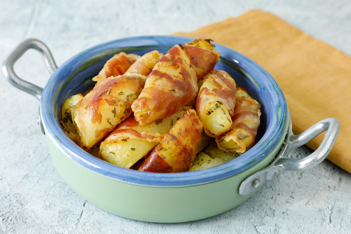 Patate al forno con la pancetta