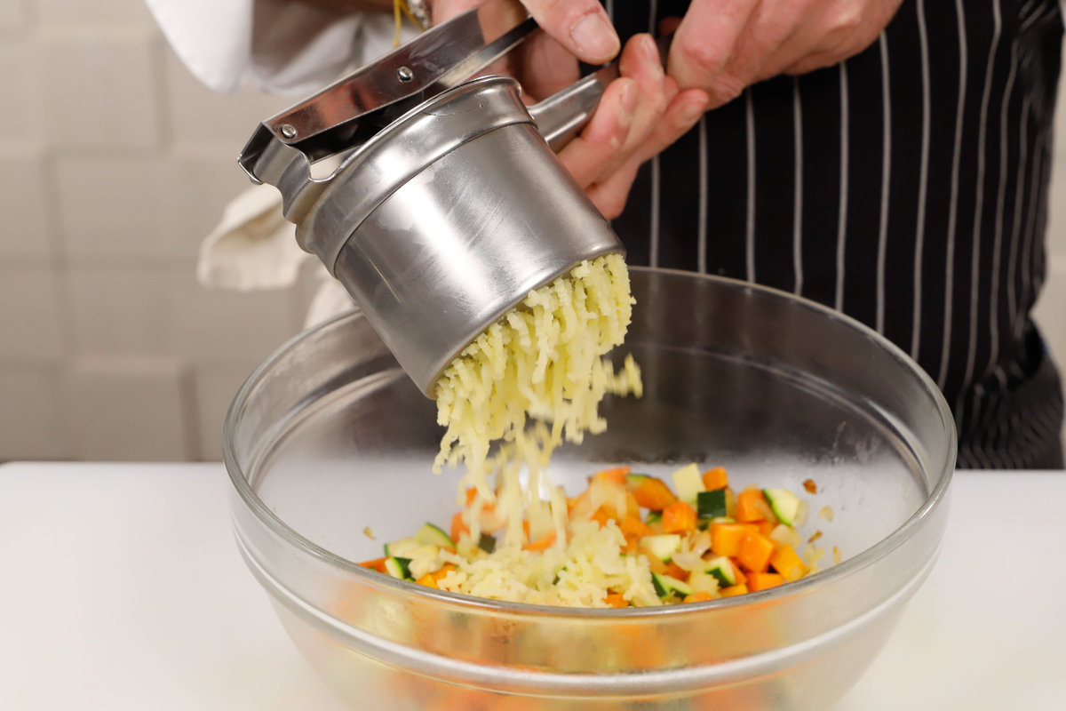 aggiungere il salmone