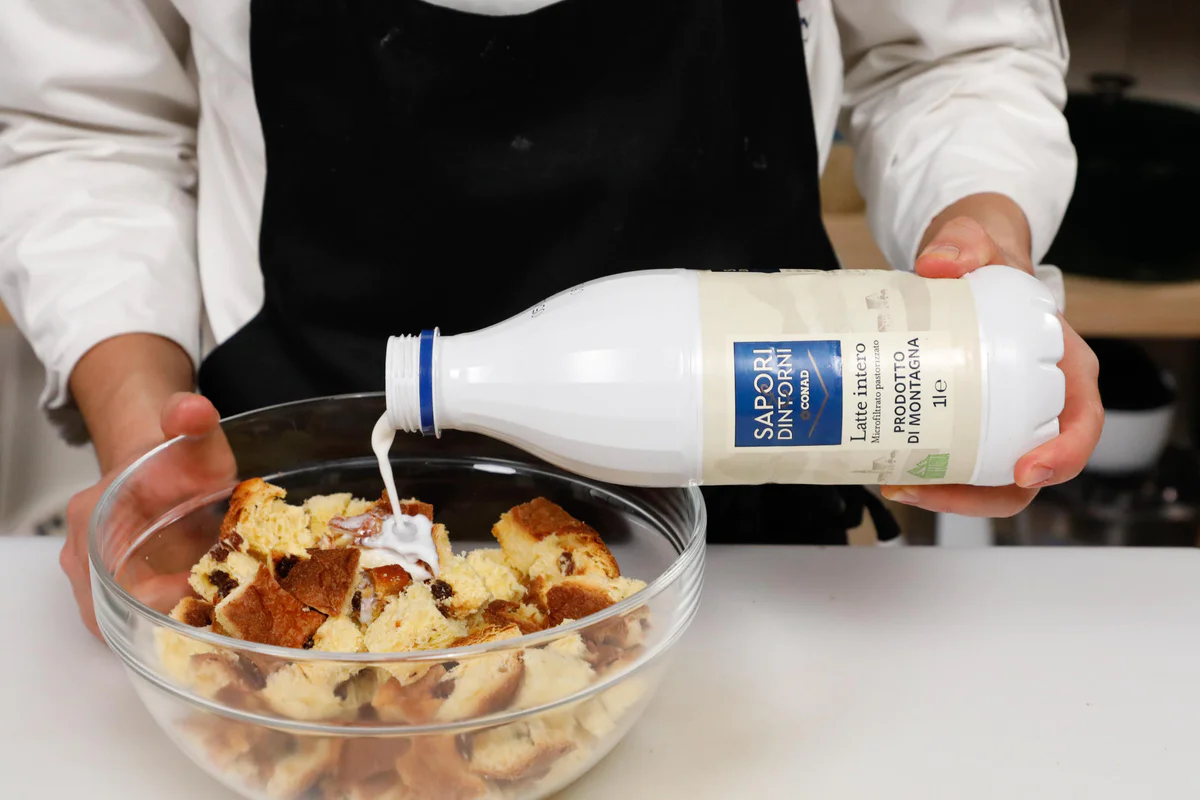 aggiungere olio e acqua