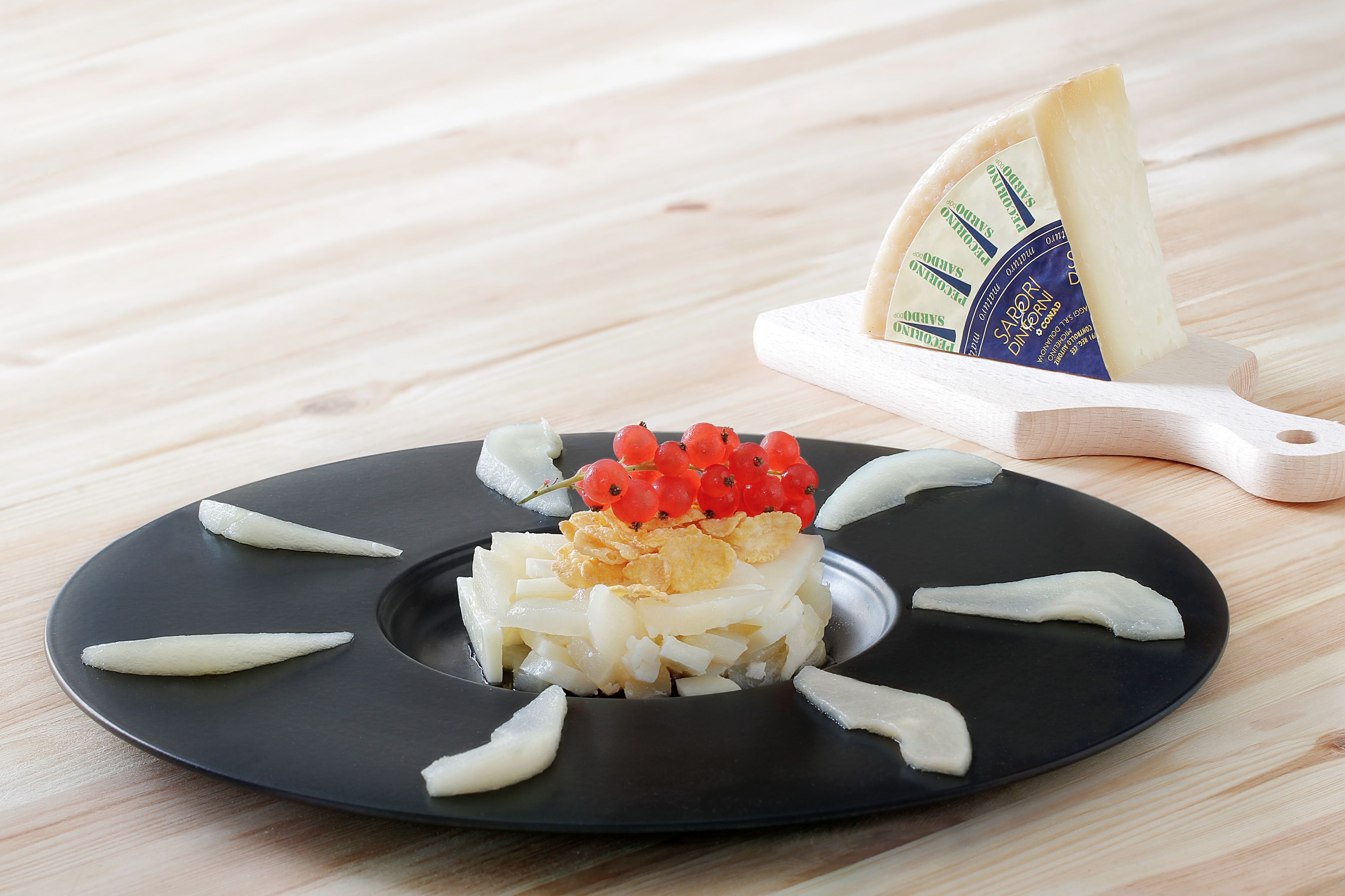 insalata-di-pere-sciroppate-e-pecorino-fioresardo-thumbnail