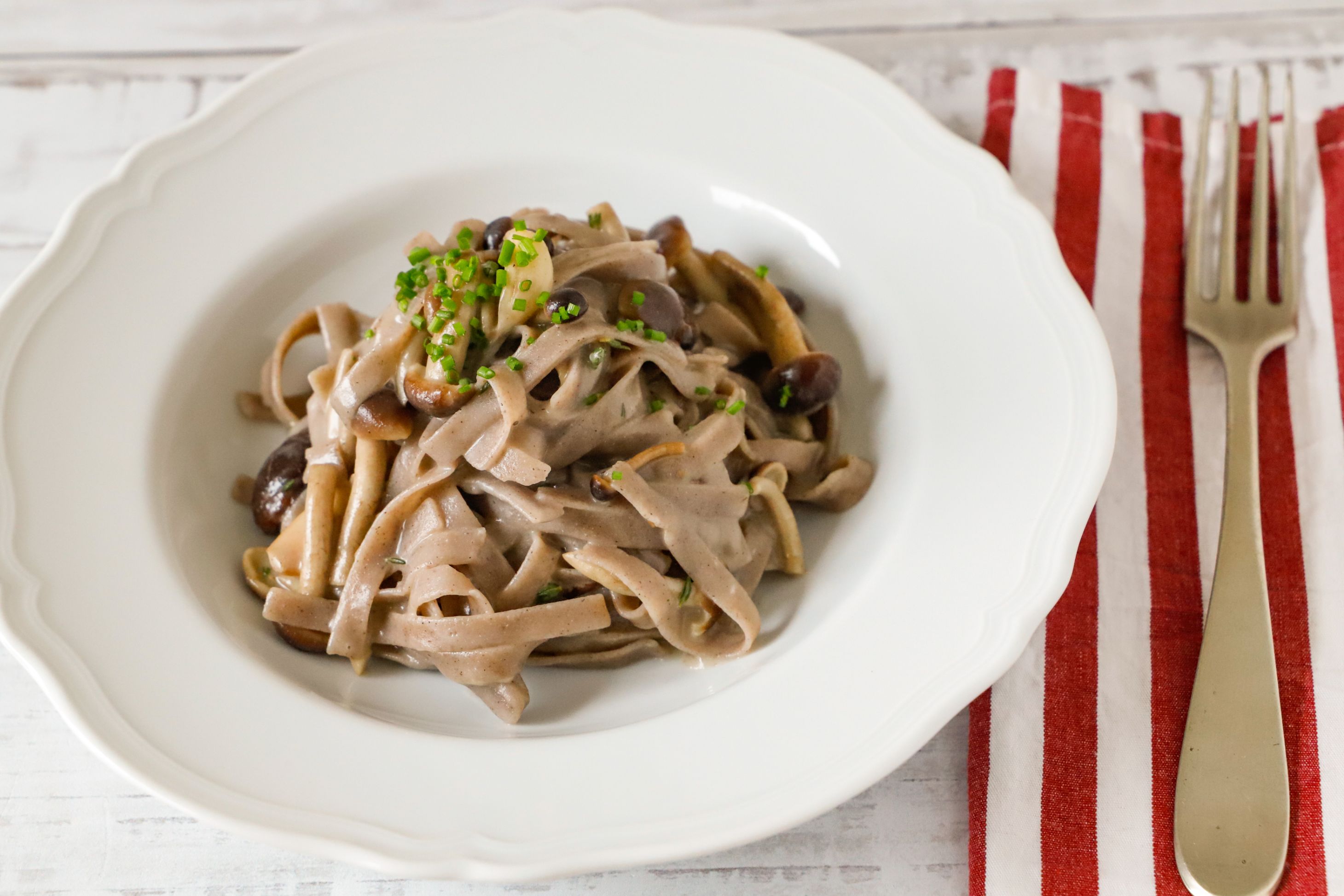 Tagliatelle di grano saraceno ai funghi